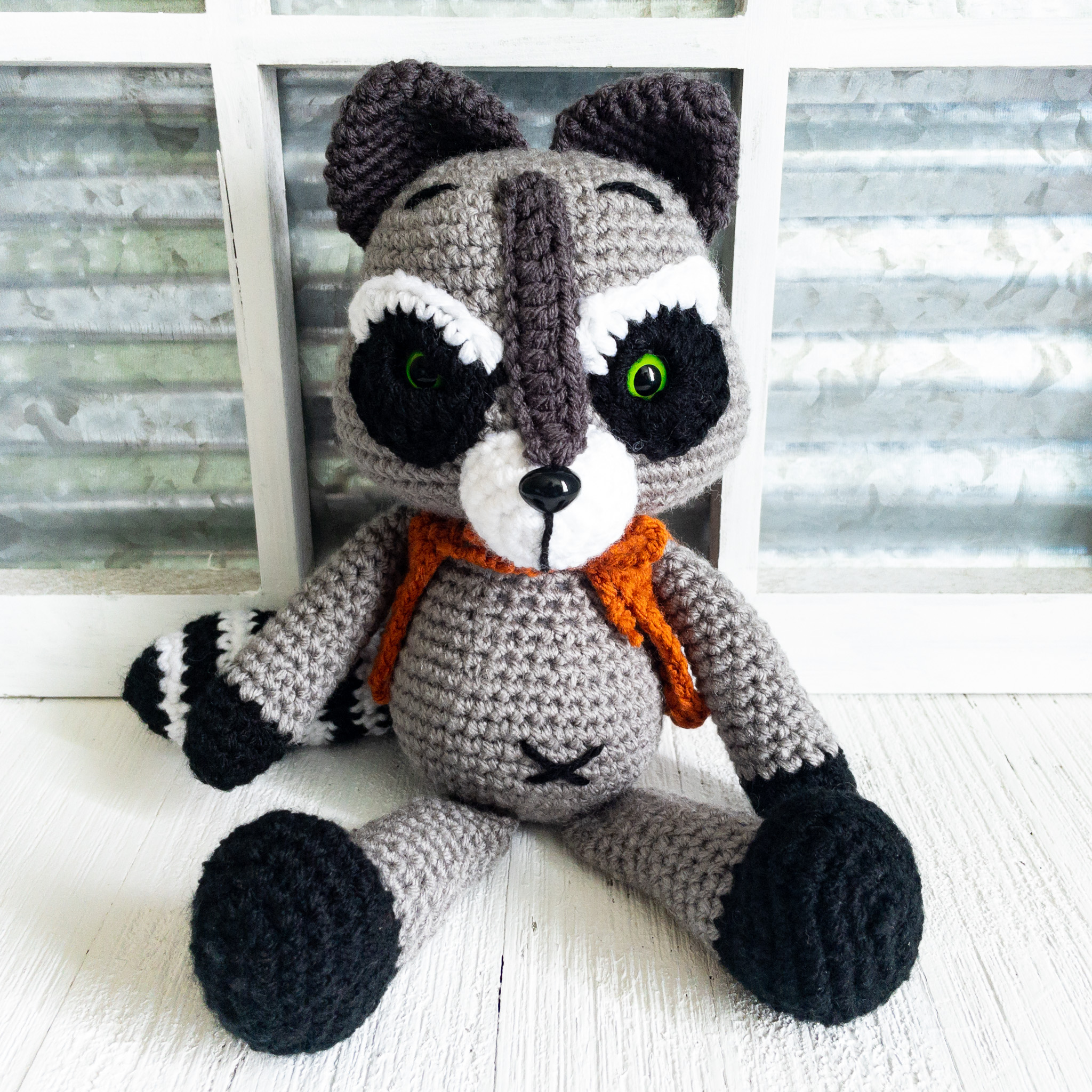 raccoon-orange-1