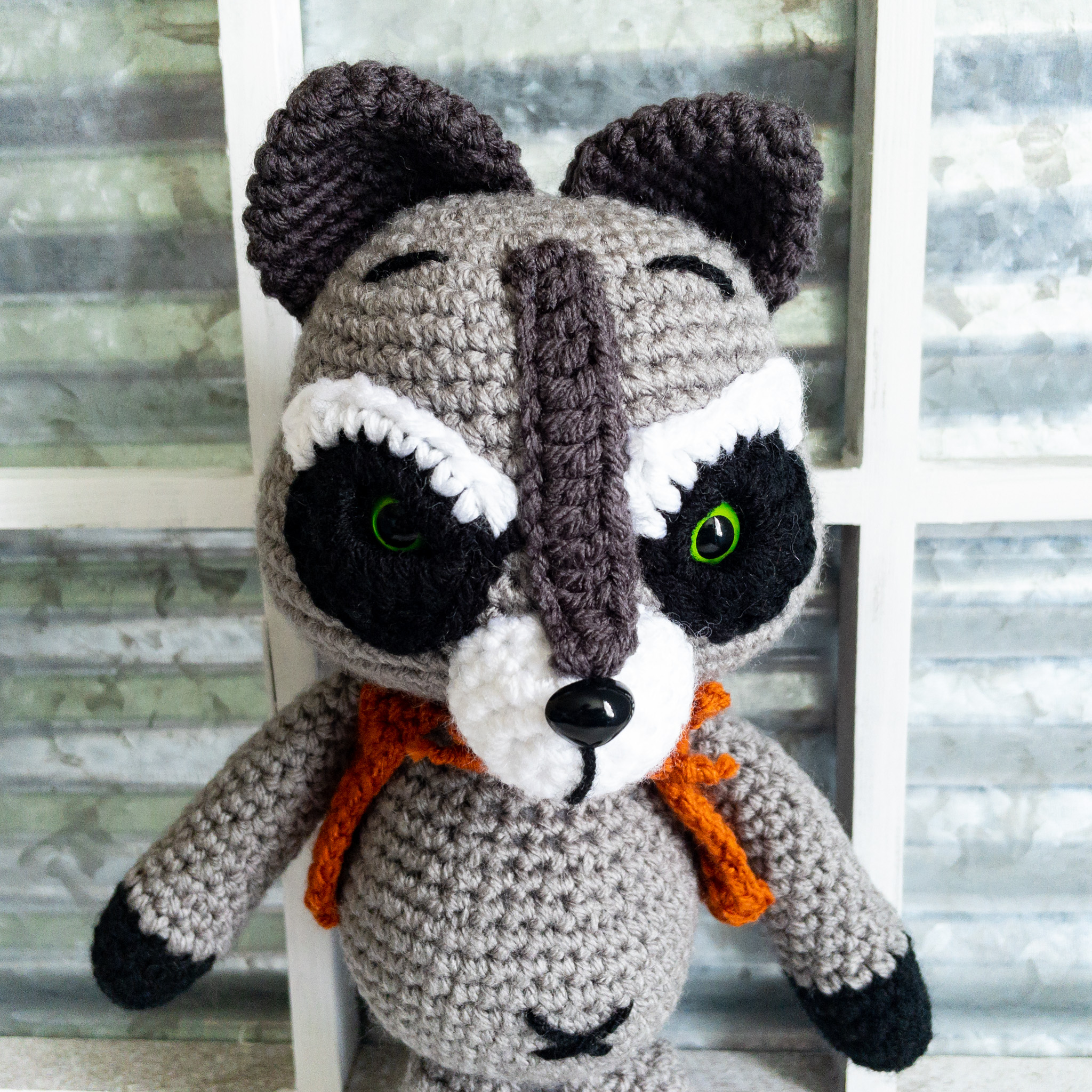 raccoon-orange-3