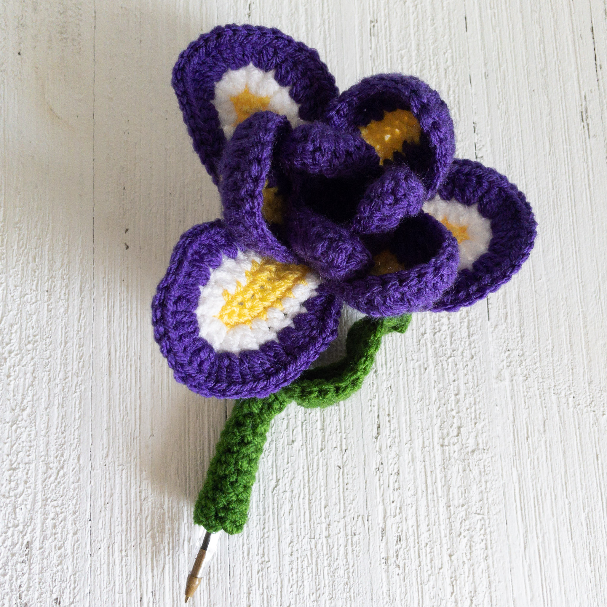 flowerpen-iris-purple-02