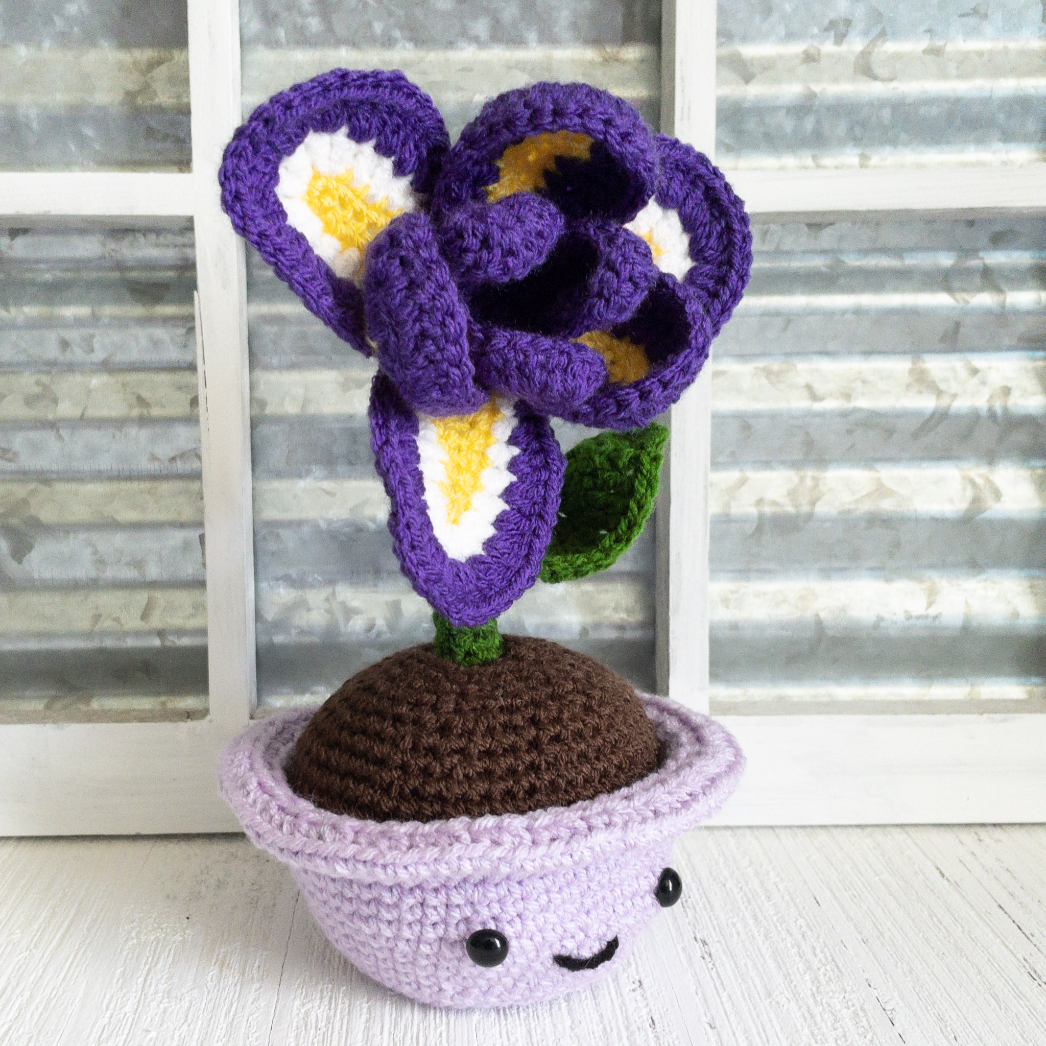 flowerpen-iris-purple-05
