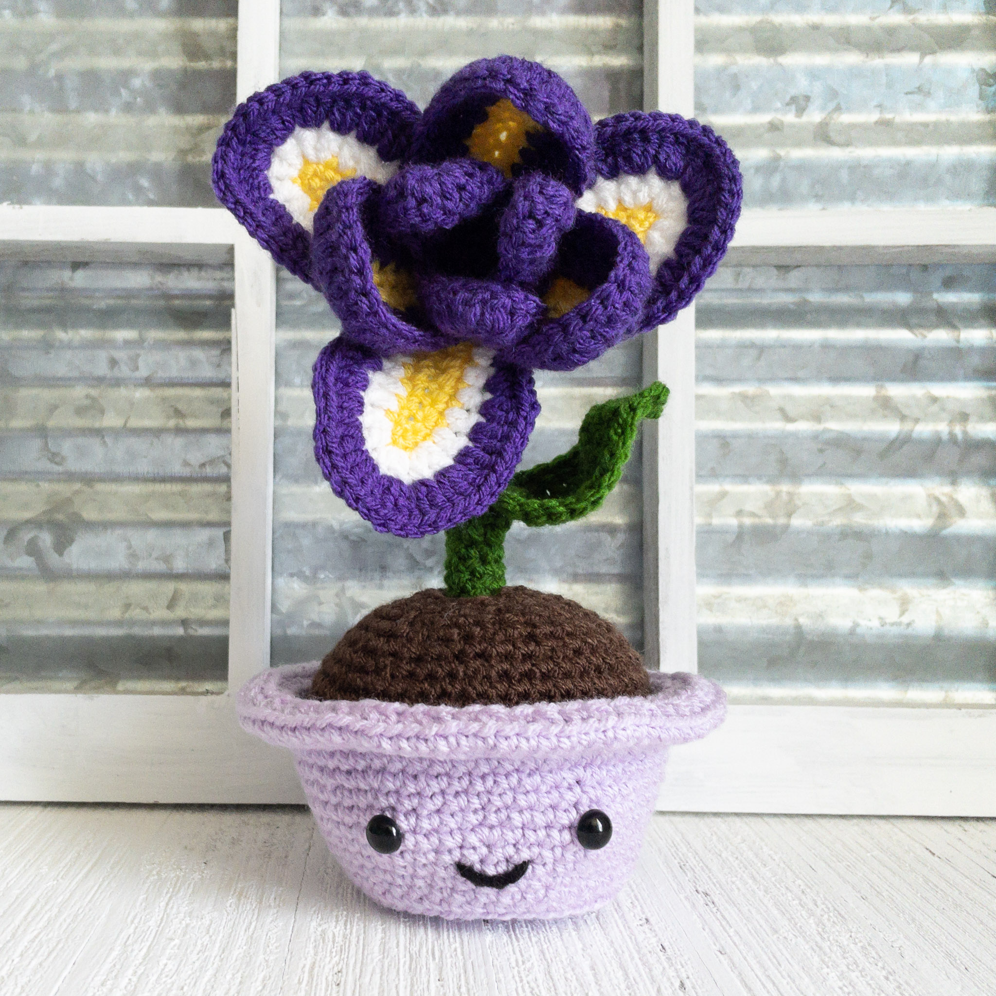 flowerpen-iris-purple-09